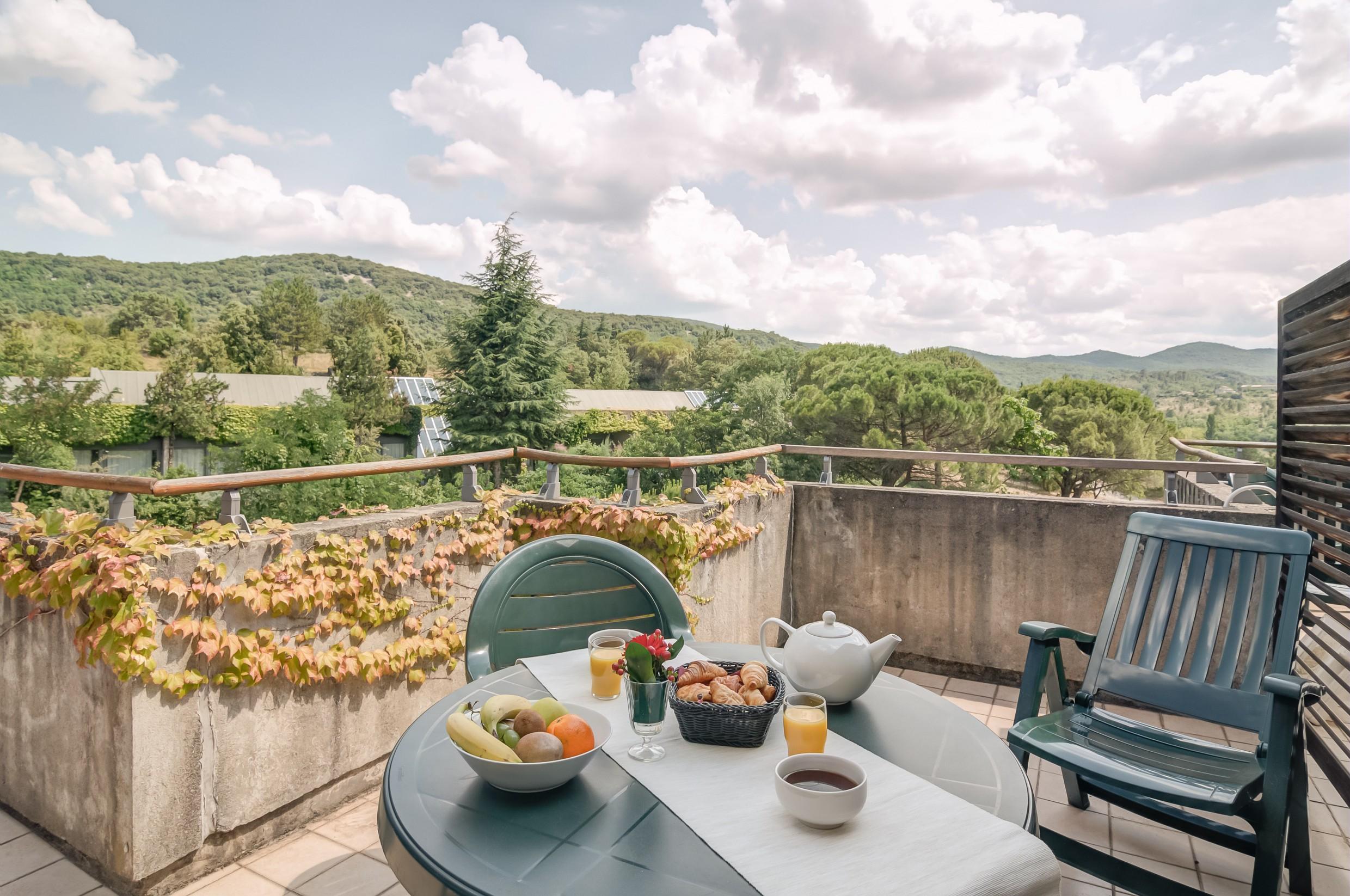 Sowell Hotels Ardeche Grospierres Exterior foto