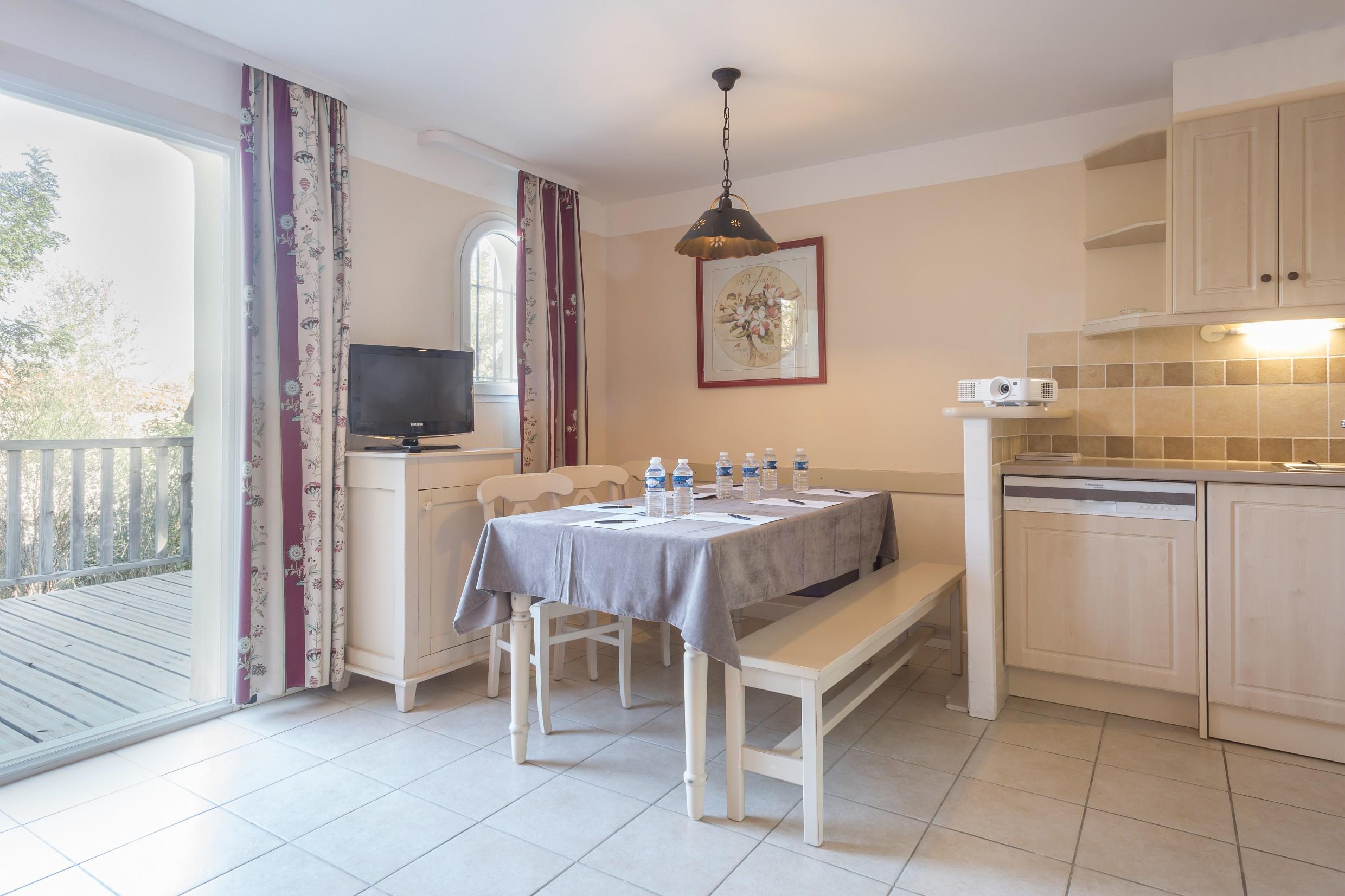 Sowell Hotels Ardeche Grospierres Exterior foto